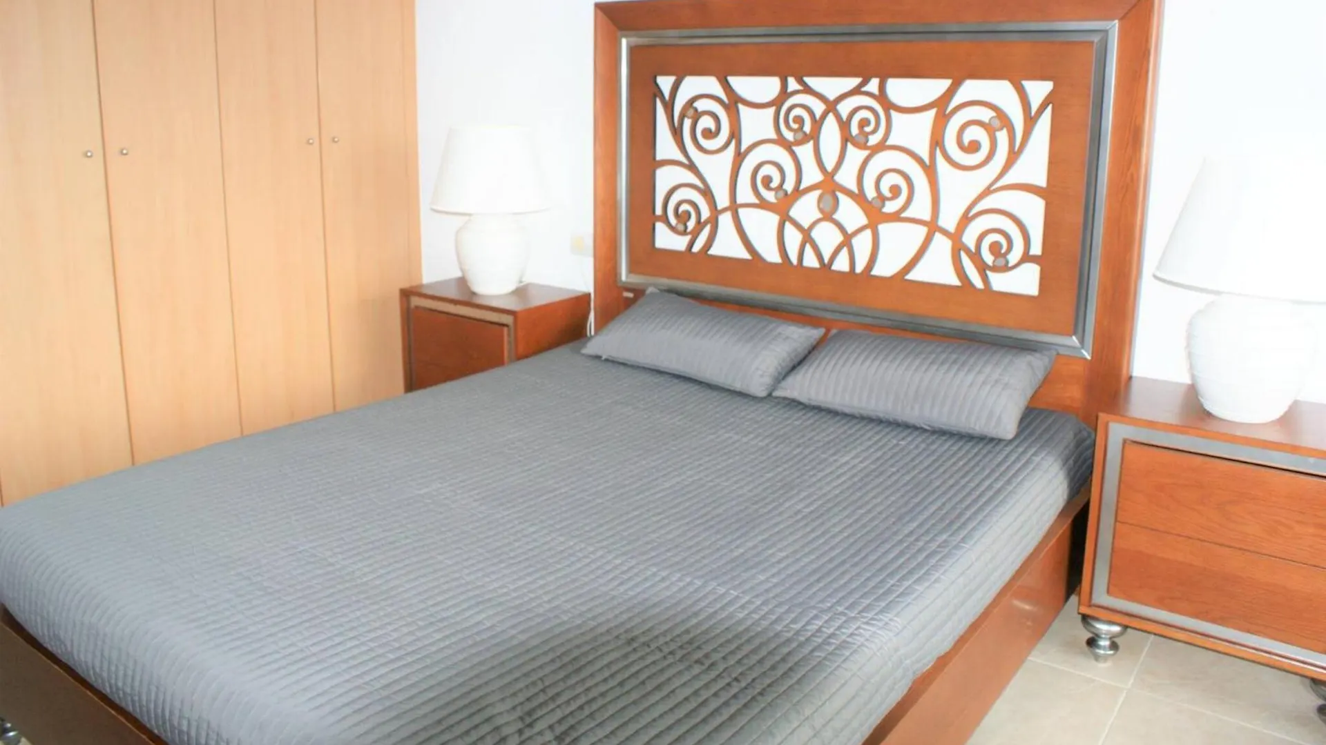 Apartamento En Roses Con Vistas Al Canal Y Piscina Av-52 0*,